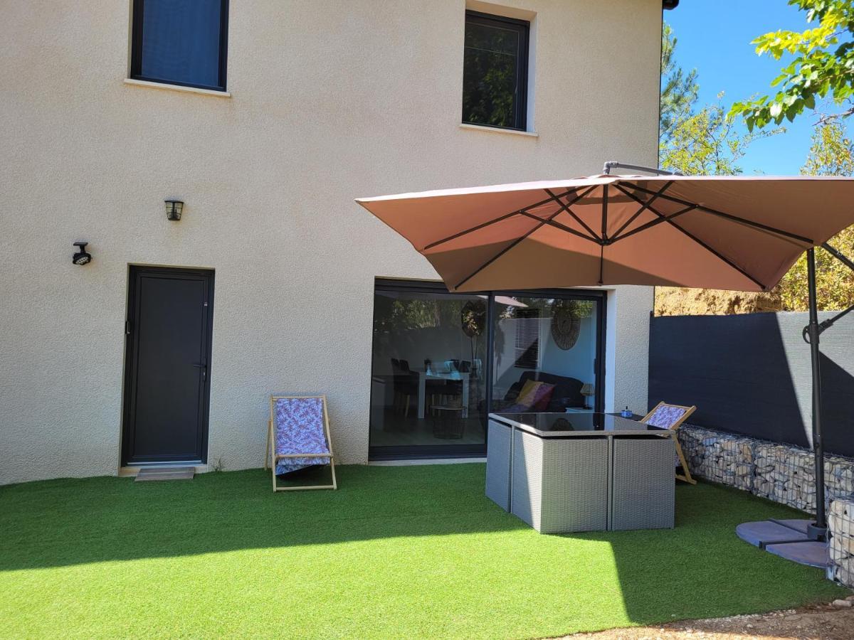 Appartement Tout Equipe En Rez-De-Jardin Entre Gard Et Ardeche Saint-Julien-de-Peyrolas Exterior photo